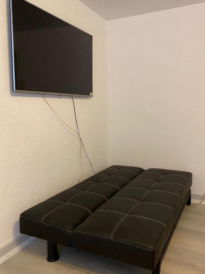 Private Studio Apartment In Bremgarten Eksteriør bilde